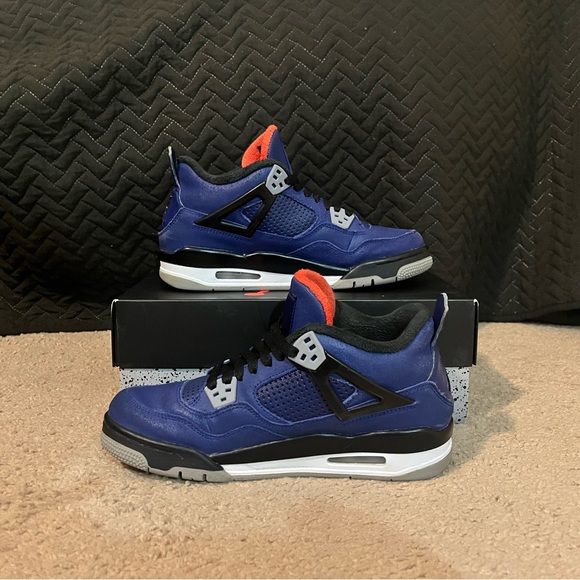 Air Jordan Retro WNTER Big Kids, Size 7Y